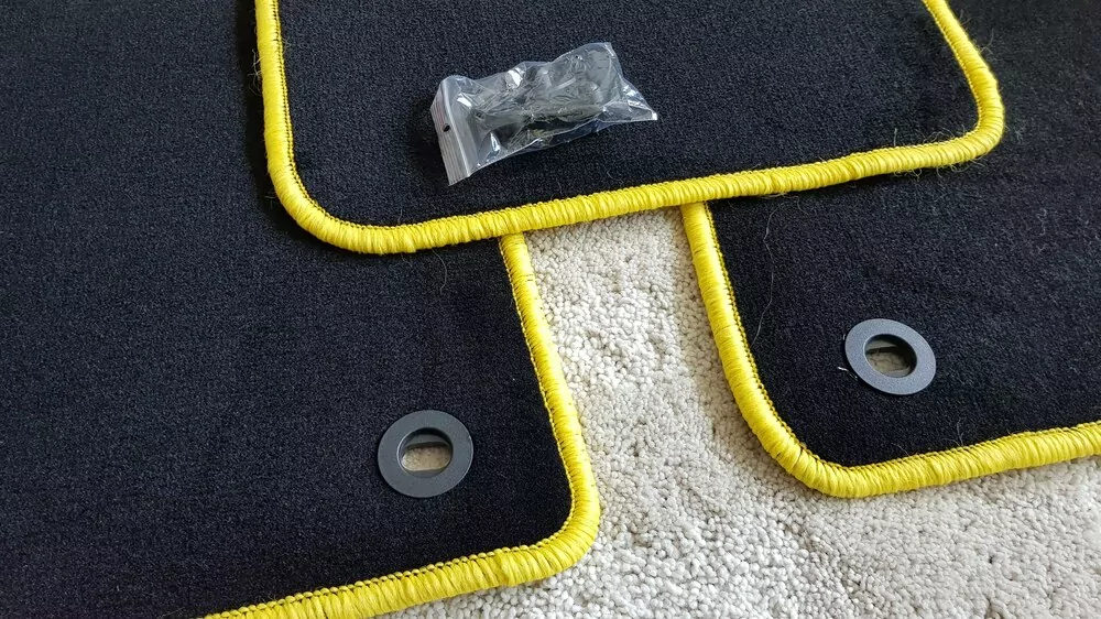 Přesné autokoberce Felicia Colorline - ŽLUTÁ