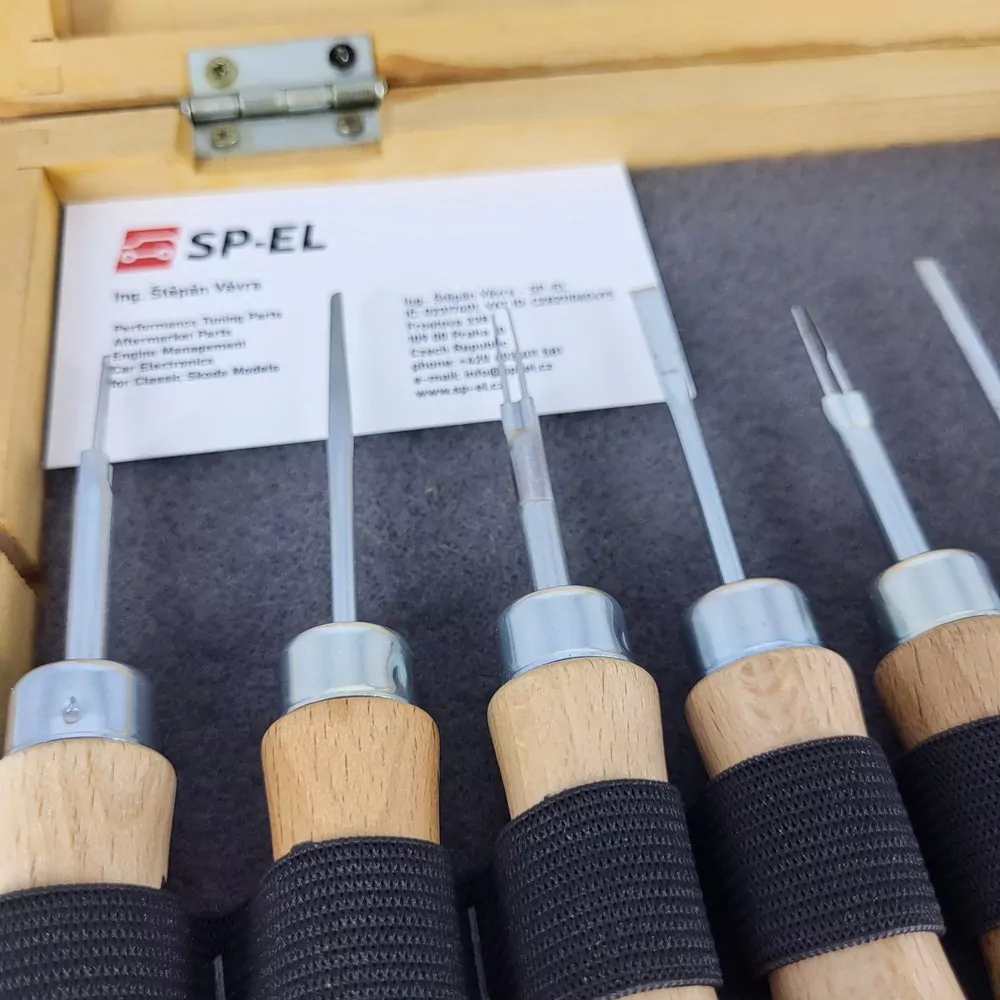 Velká sada vypichováků Škoda a VW - 14 kusů