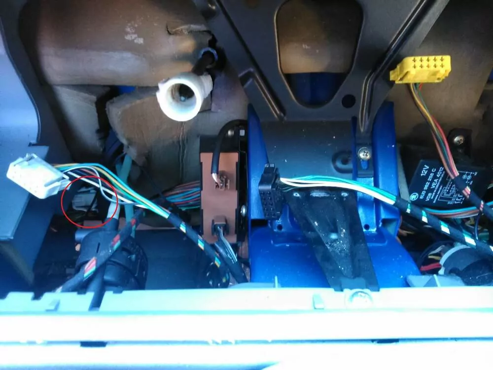 Rozšiřující kabelový svazek pro instalaci zámku s varovným kontaktem