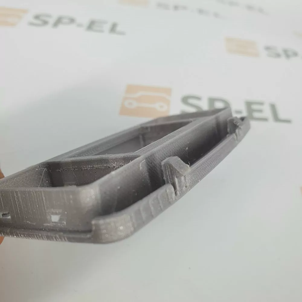 Krytka spínače pro vozidla s elektrickým ovládáním oken a vložkou pro vyhřívání sedadla