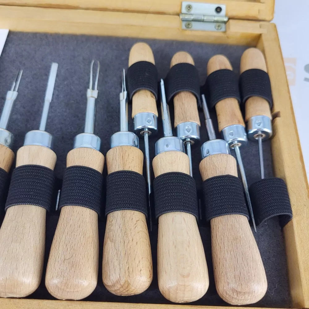 Velká sada vypichováků Škoda a VW - 14 kusů