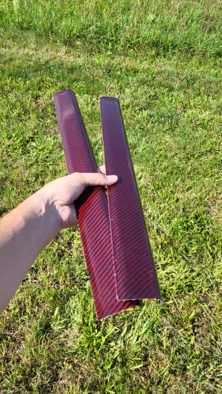 Kompozitní ochrana prahu / prahové lišty Škoda Felicia - červený karbon kevlar