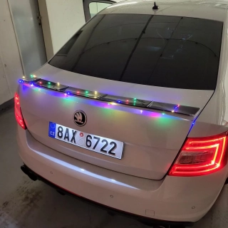 Vánoční řetěz na křídlo nebo masku