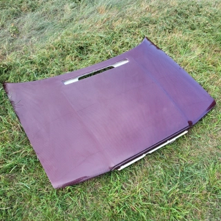 Červená karbon-kevlar kapota Felicia facelift